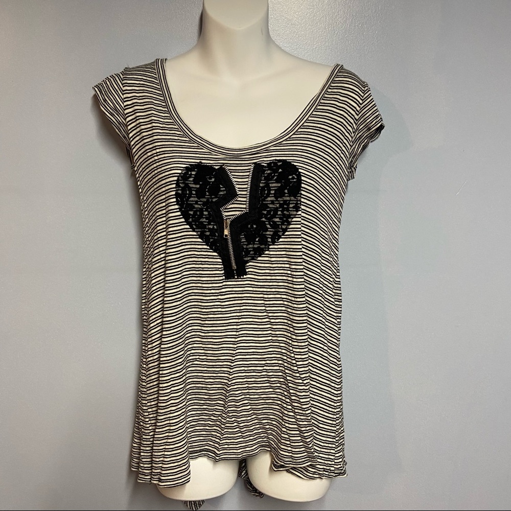 Hot Topic Striped flowy shirt